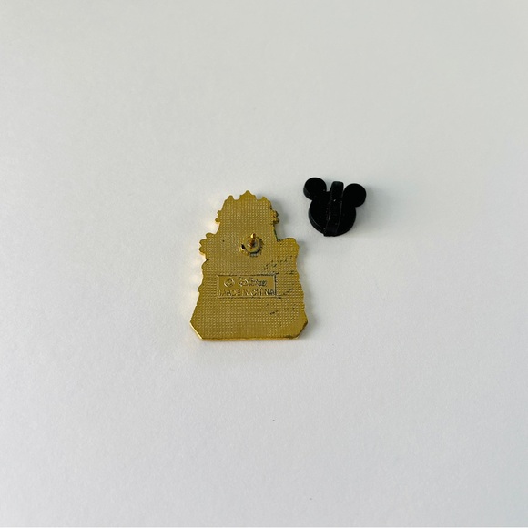 Disney MGM Studios Mickey Twilight Zone Tower of Terror Pin (2000) - Picture 2 of 2